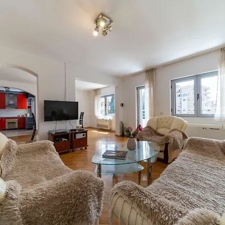 Sms Appartement Budva